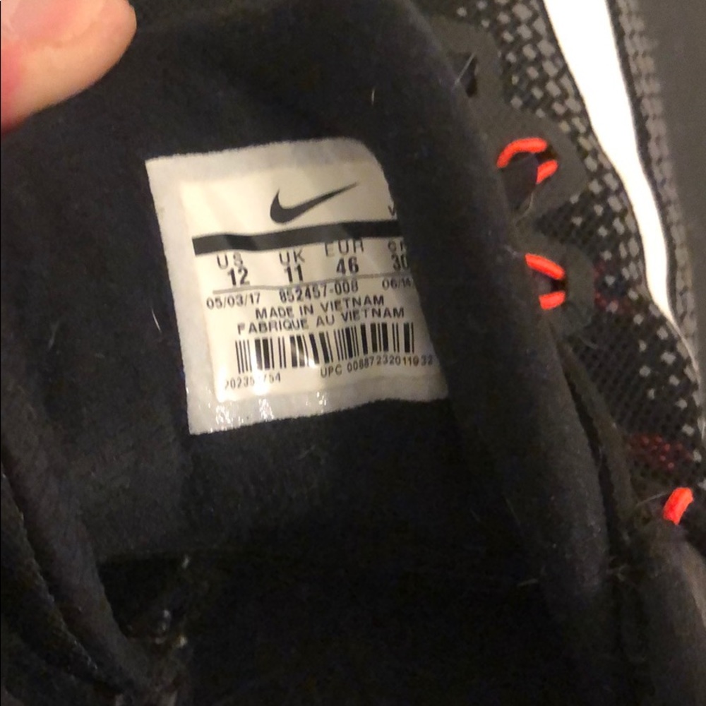 Nike Air Max Infuriate - Picture 4 of 8